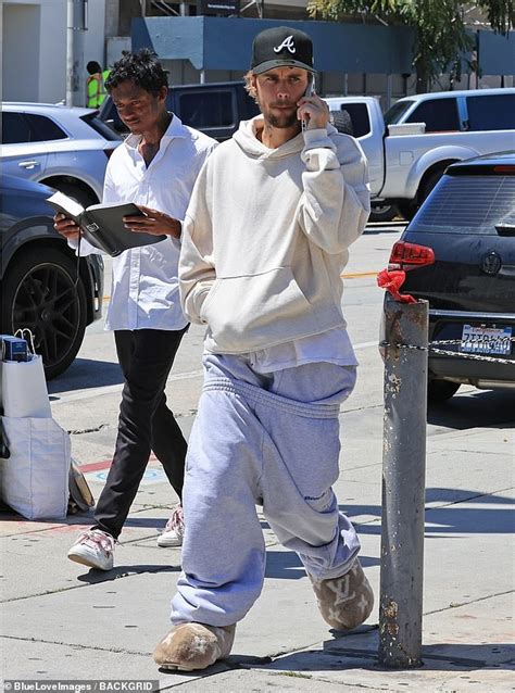 Justin Bieber steps out in ,600 Louis Vuitton slippers